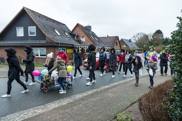 Bild 165 - Latuff Umzug